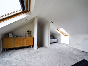 Bedroom- click for photo gallery